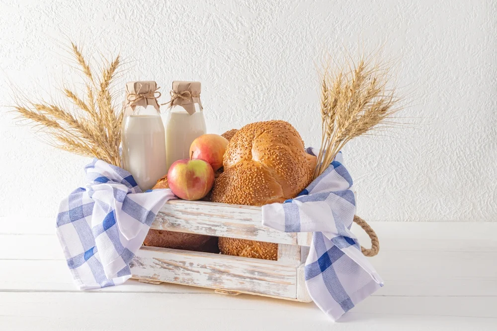 מה אוכלים בשבועות לפי ההלכה?