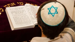 מה קוראים בליל שבועות?