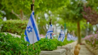 האם דתיים עובדים ביום הזיכרון?