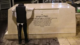 סגולת תפילת השל"ה: "מאות אלפי הורים אומרים את התפילה באותו זמן"