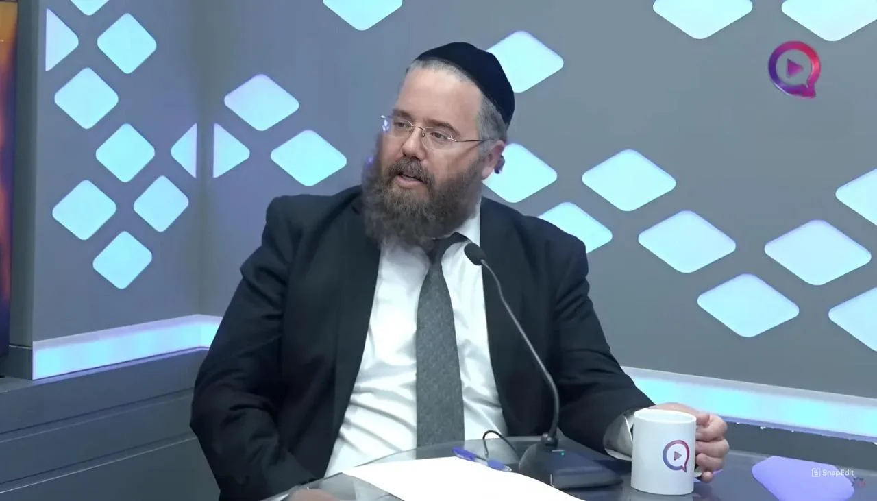 איזו אות בשם האדם גורמת לחסימות ותקיעות בחיים?