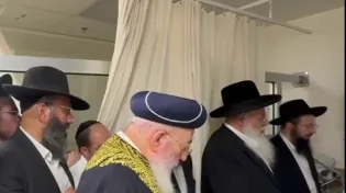 צדיקי הדור התקבצו על יד מיטתו של זקן המקובלים