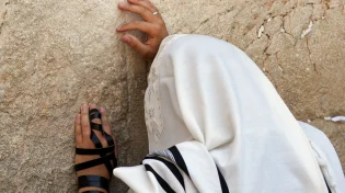 האם מותר לעשן סיגריה עם תפילין?