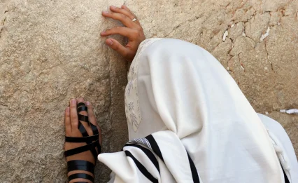 האם מותר לעשן סיגריה עם תפילין?