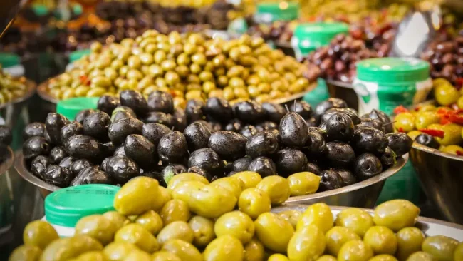 האם מותר לטעום בסופר? 
