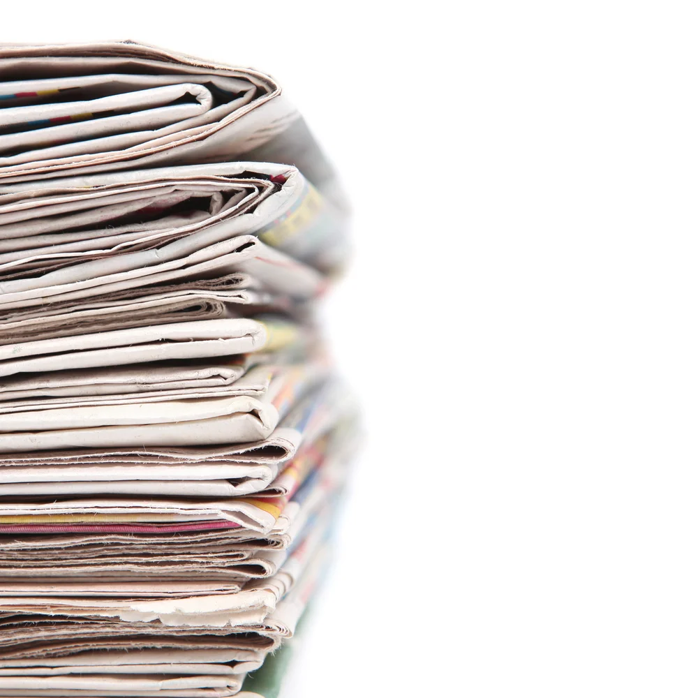 האם מותר לזרוק עיתון שיש בו דברי תורה?