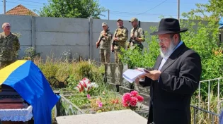 בלוויה מצומצת: גפיו של הלוחם היהודי הובאו לקבורה