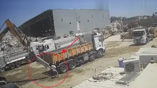 פשוט נס: המנוף קרס והפועל יצא ללא פגע 