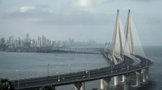 הגשר החדש בסין ששובר 10 שיאי עולם