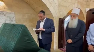 שר הפנים והש'ח הדרוזי בקבר יתרו