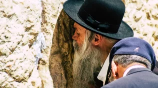 כוחנו באחדותנו: 10 ציטוטים מגדולי ישראל