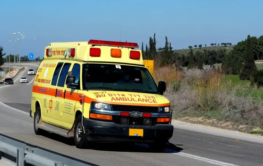 שני צעירים במצב קשה, לאחר צריכת סיגריות אלקטרוניות שני צעירים במצב קשה, לאחר צריכת סיגריות אלקטרוניות