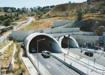 כביש המנהרות נפתח לתנועה: ירושלים קיבלה שער כניסה