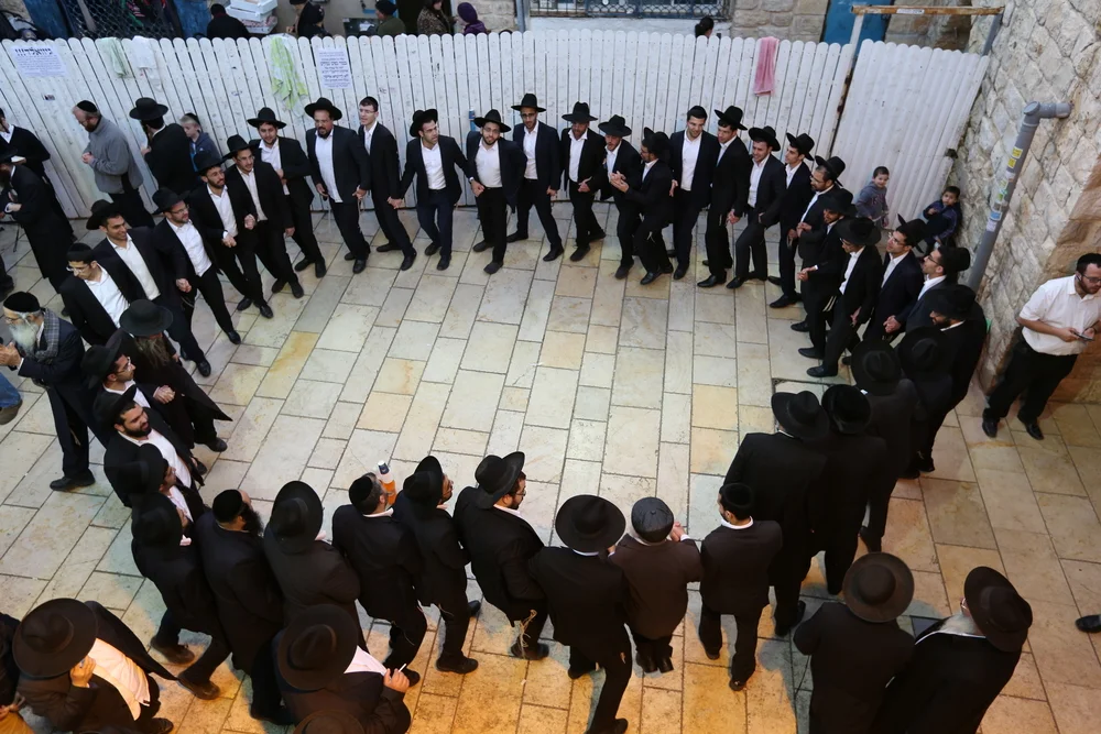 האם אפשר לרקוד בשבת? האם אפשר לרקוד בשבת?