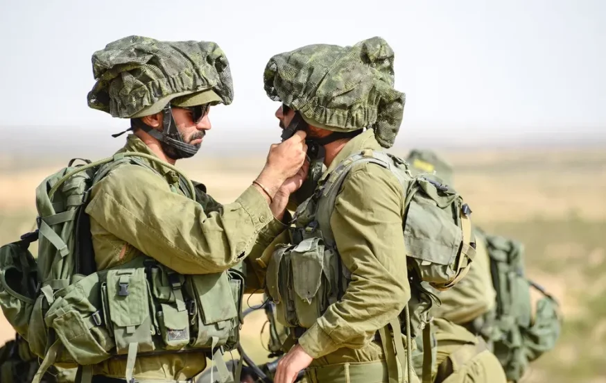 צה"ל מקים חטיבה חרדית חדשה: חיילים עם טלפונים כשרים צה"ל מקים חטיבה חרדית חדשה: חיילים עם טלפונים כשרים