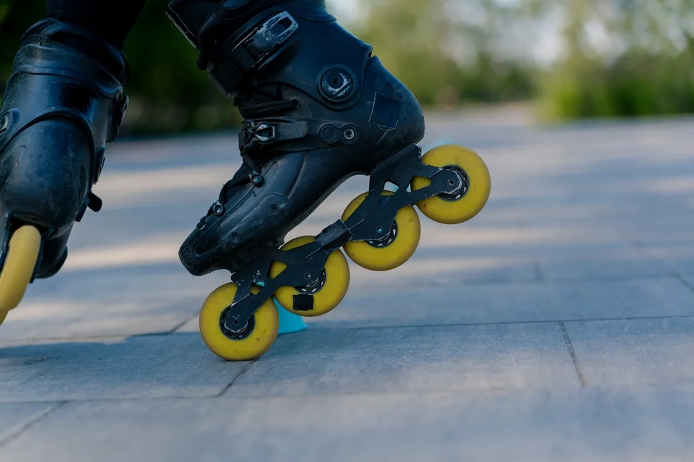 האם מותר לשחק בגלגיליות בשבת?