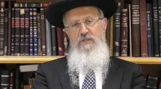 הגאון הרב יוסף: "אין לאכול בצ'ונטיות ללא תעודת כשרות"