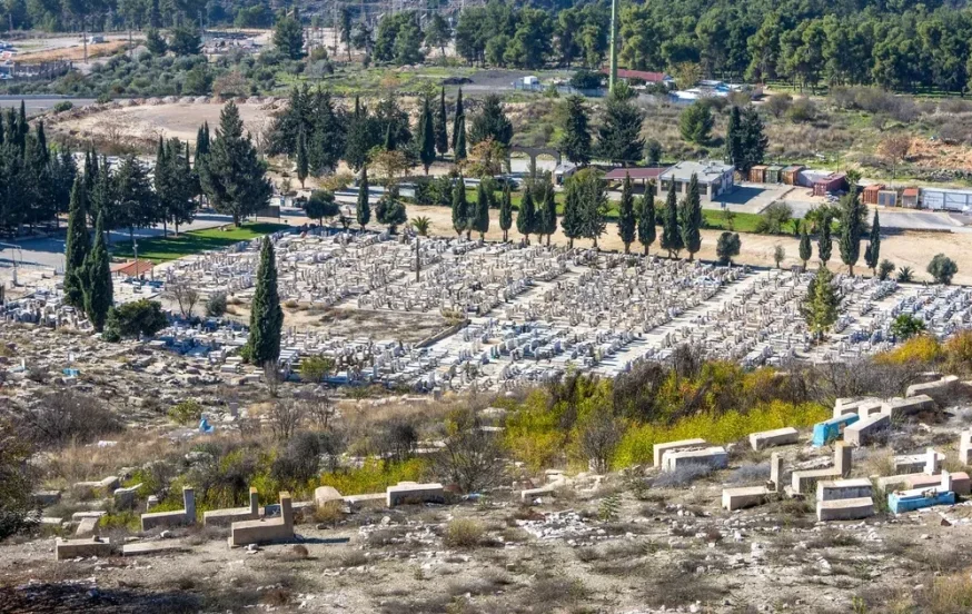 דובר צה"ל: הילולת האר"י הקדוש בצפת מבוטלת עקב המצב דובר צה"ל: הילולת האר"י הקדוש בצפת מבוטלת עקב המצב