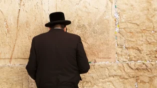 האם צום תשעה באב הוא חובה?