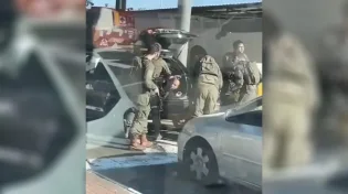 הלוחמים שלפו את השב"חים מתא המטען