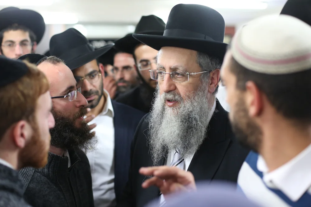 ש"ס מתייצבת מאחורי הגר"ד יוסף לרבנות הראשית