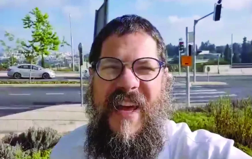 הרב שניאור אשכנזי במסר מחזק הרב שניאור אשכנזי במסר מחזק