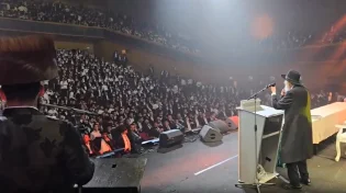 לכבוד התורה: הגר"ש גלאי רקד מול אלפי הבחורים&nbsp;
