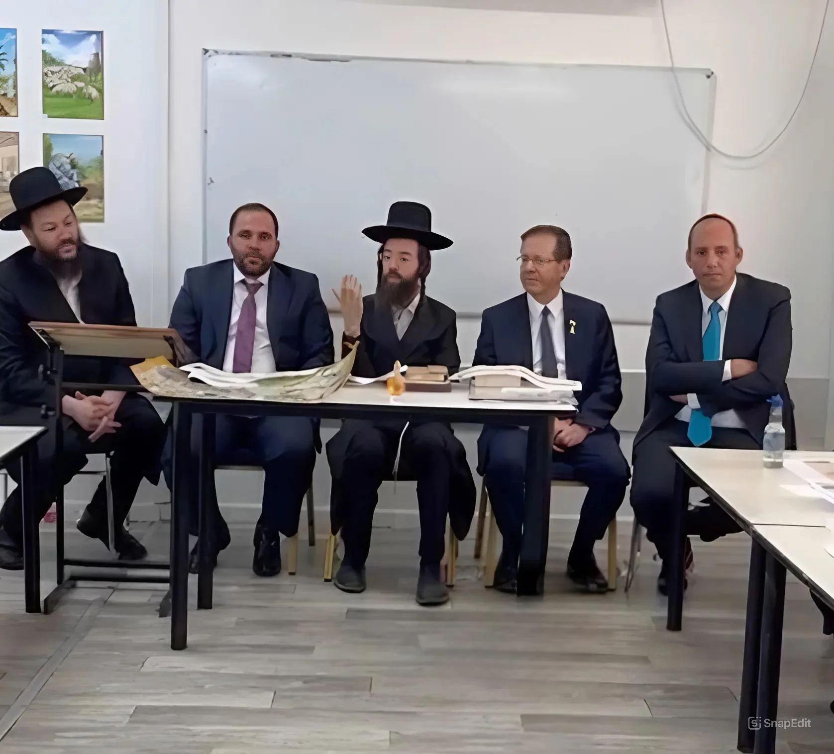 ילדי תלמוד תורה ונשיא המדינה בשירה למען החטופים 