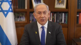 משפחות החטופים לנתניהו: "תפסיק לענוד את הסיכה"