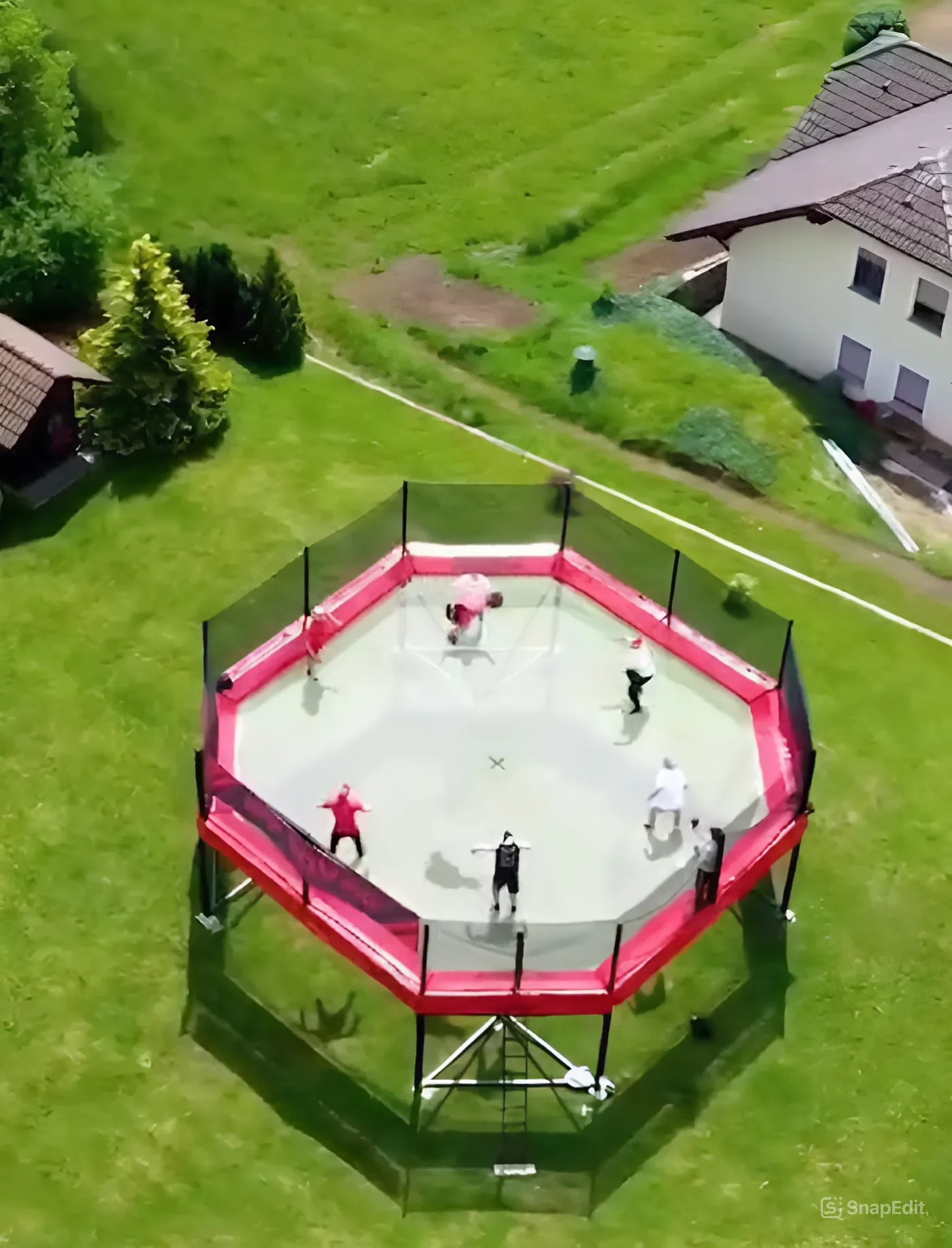 טרמפולינה ענקית בארצות הברית 