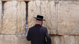 בכותל ניקו את האבנים לקראת החגים