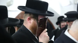 האם אישה יכולה לעשות התרת נדרים בראש השנה?