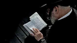 האם קבלת ייסורים בשמחה עוזרת בכפרת העוונות?