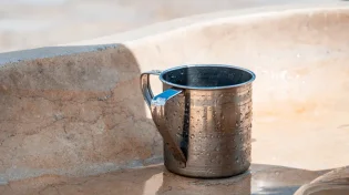 מדוע צריך ליטול ידיים לפני האכילה?