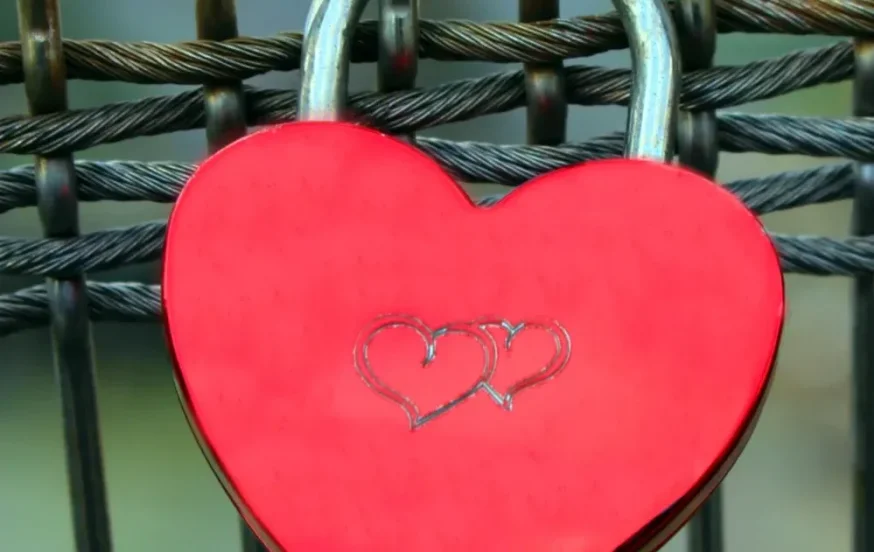 למה אסור להינשא לגוי? הרב יהונתן ענבה משיב על השאלה למה אסור להינשא לגוי? הרב יהונתן ענבה משיב על השאלה