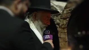 נכד הבבא סאלי בהדלקת נר מיוחדת: "ישועות גדולות לכולם"