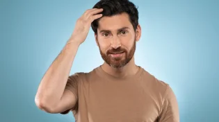 האם צריך ליטול ידיים אחרי שנוגעים בראש או בשיער?