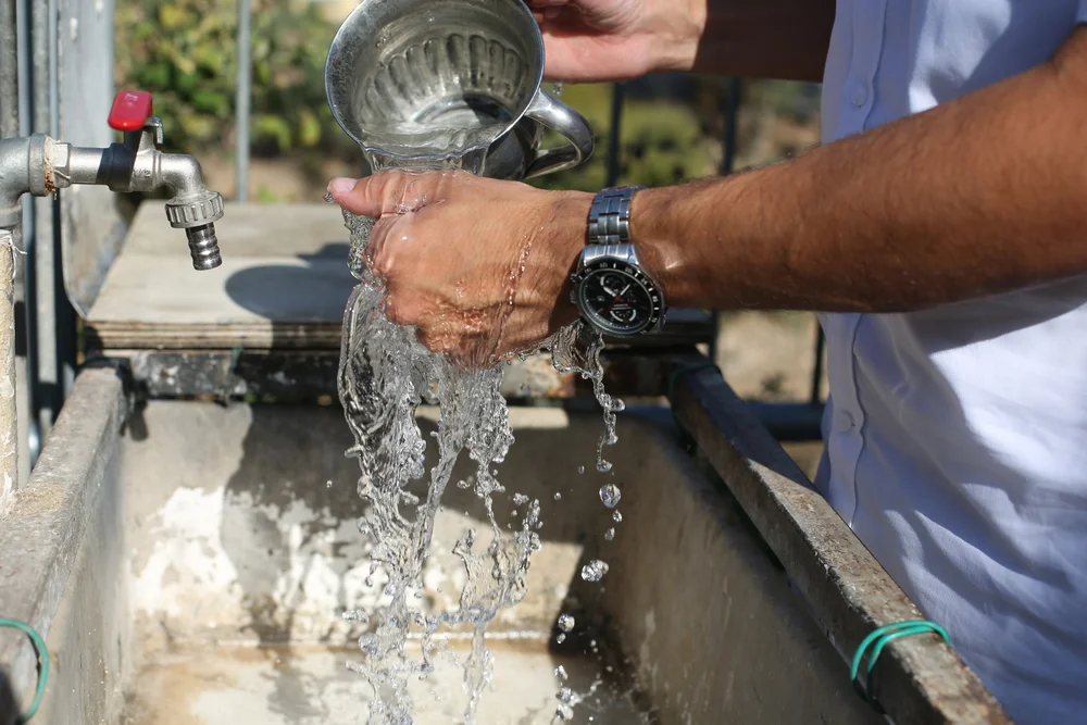 מה יש לעשות אם שכחתי לברך על נטילת ידיים?