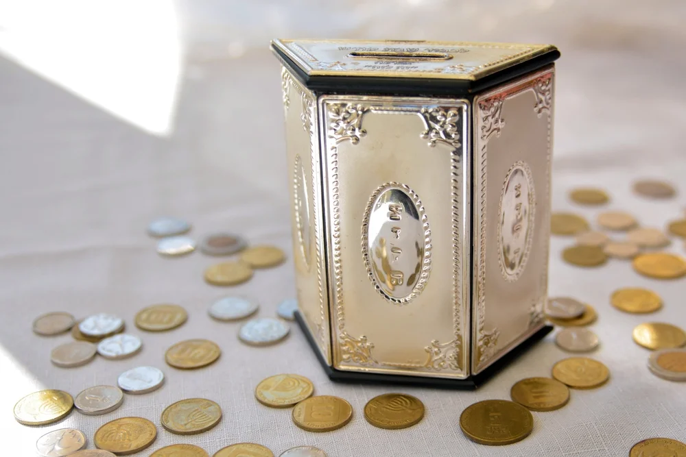 מהו תפקיד הצדקה בכפרה? מהו תפקיד הצדקה בכפרה?