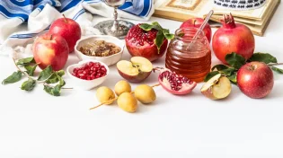 הלכות ראש השנה תשפ"ה ועירוב תבשילין