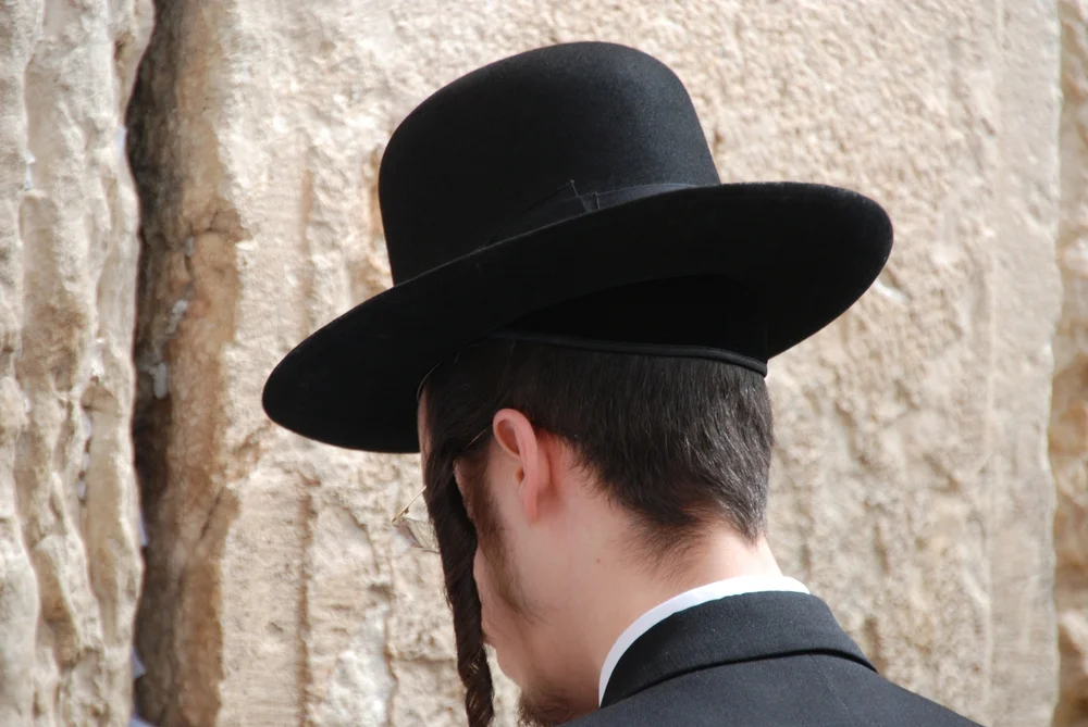 האם קבלות טובות מתקבלות בשמים? הרב אברהם ישעיהו בן חמו שליט"א משיב על השאלה 