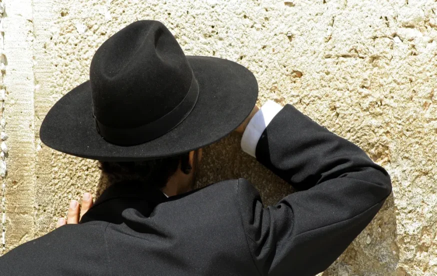 האם יש קשר בין קבלות טובות לבין תשובה?הרב אברהם ישעיהו בן חמו שליט"א משיב על השאלה האם יש קשר בין קבלות טובות לבין תשובה?הרב אברהם ישעיהו בן חמו שליט"א משיב על השאלה