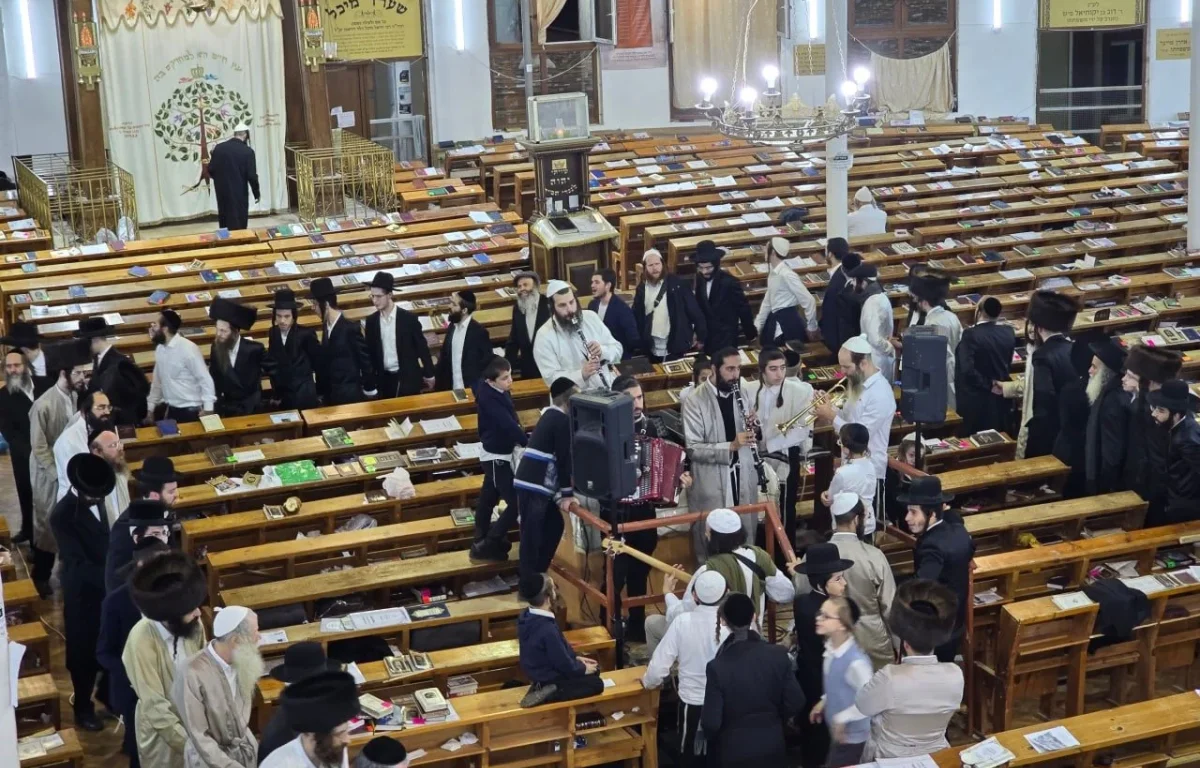 מעל 40,000 חגגו את ראש השנה באומן למרות המלחמה