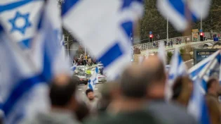 "חייבים לעשות שינוי": שר המשפטים קורא להשתתף בהפגנה בתל אביב