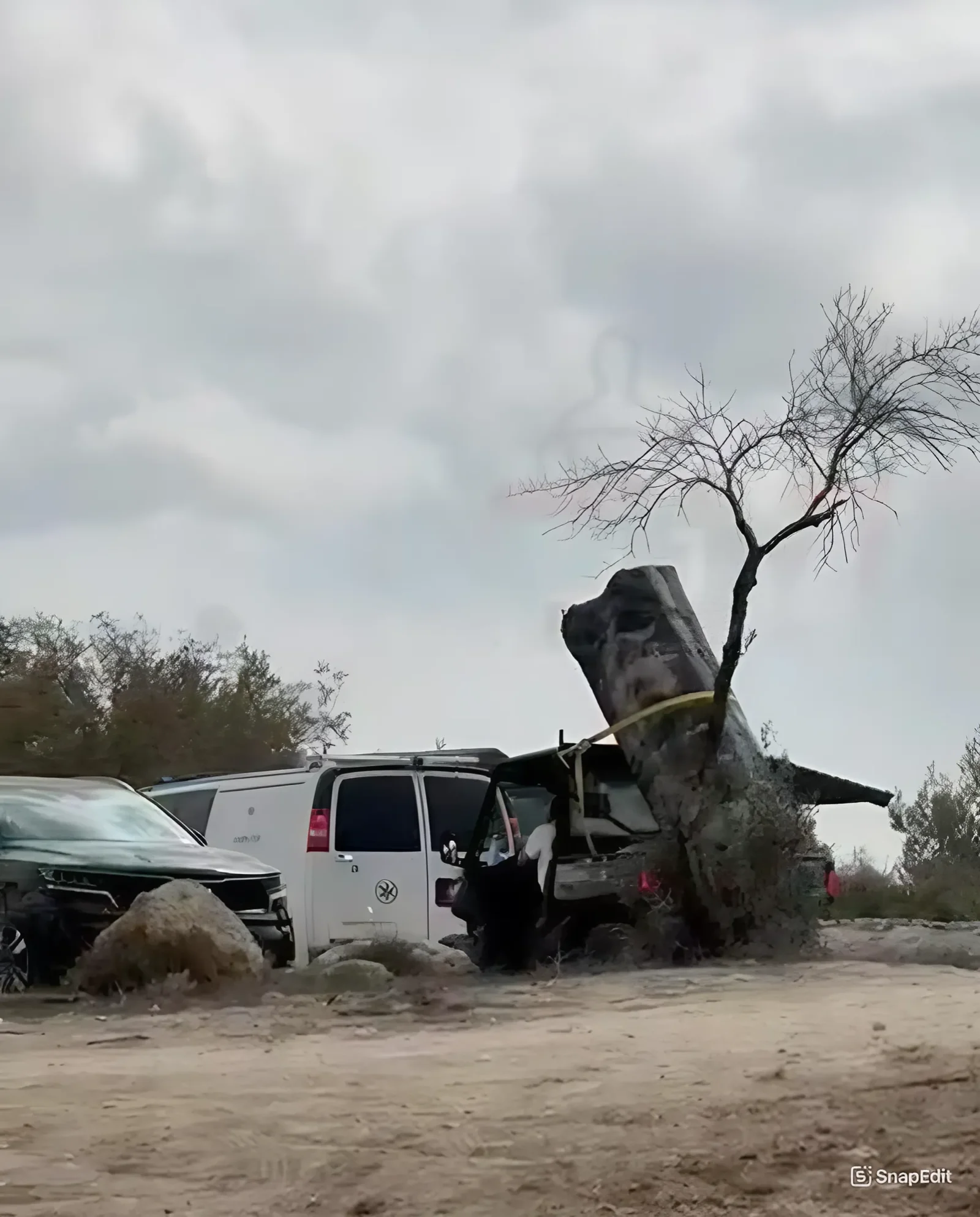 חלקי טיל איראני בהרי ירושלים 