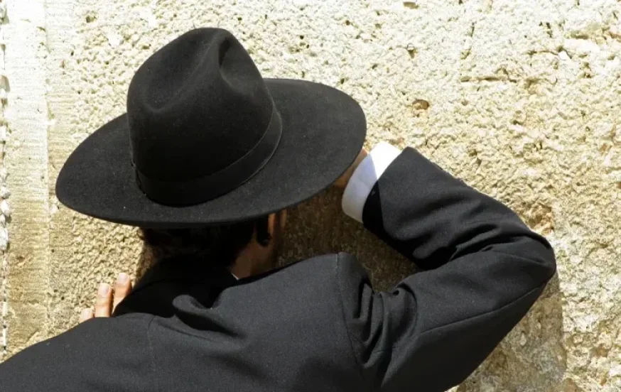 האם קבלות טובות משפיעות על תפילות? הרב אברהם ישעיהו בן חמו שליט"א משיב על השאלה האם קבלות טובות משפיעות על תפילות? הרב אברהם ישעיהו בן חמו שליט"א משיב על השאלה