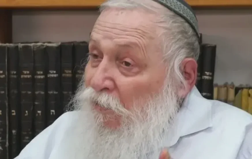 התפללו לרפואתו: מצבו של הרב חיים דרוקמן מוסיף להיות קשה התפללו לרפואתו: מצבו של הרב חיים דרוקמן מוסיף להיות קשה