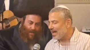 ימים הנוראים: ינון מגל פרץ בשירת רגש