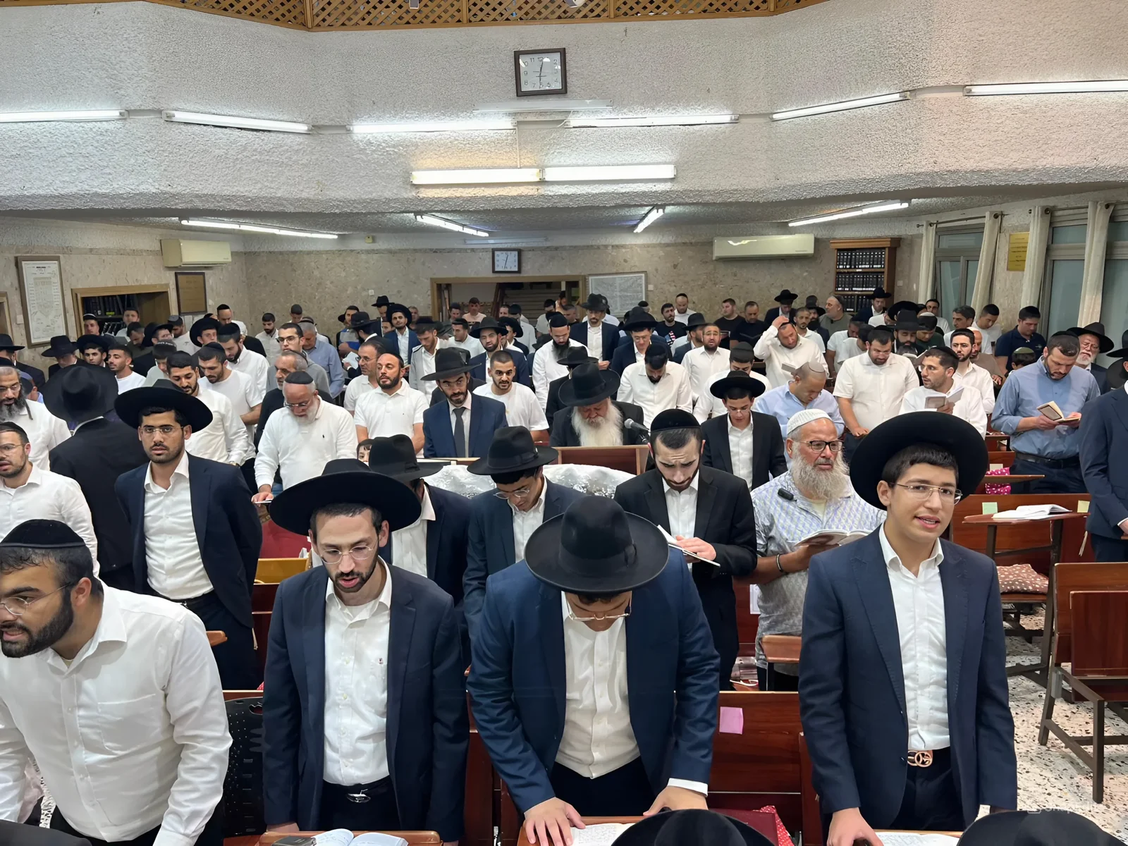 סליחות והתרת נדרים בישיבת ״אור דוד״ 