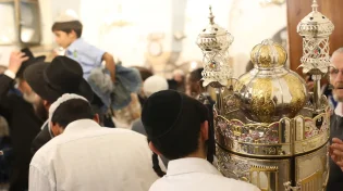 כיצד יש לנהוג בשמחת תורה בעקבות השביעי באוקטובר?